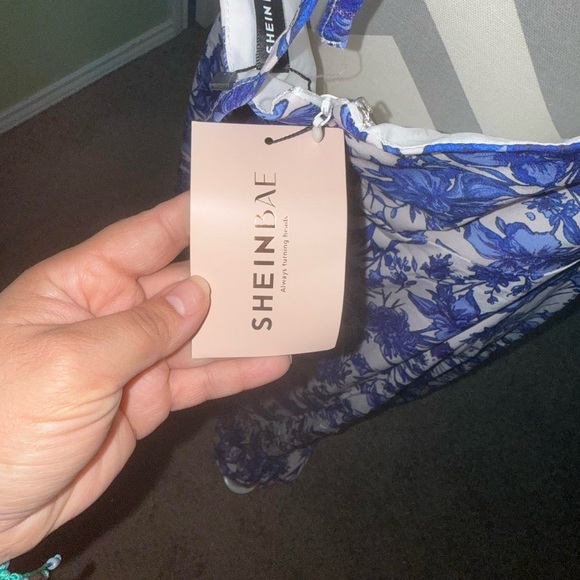 SHEIN Blue and White Floral Maxi Dress - Picture 8 of 8